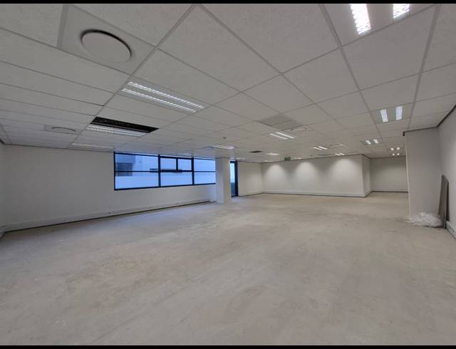 160M² OFFICE FOR SALE IN ILLOVO